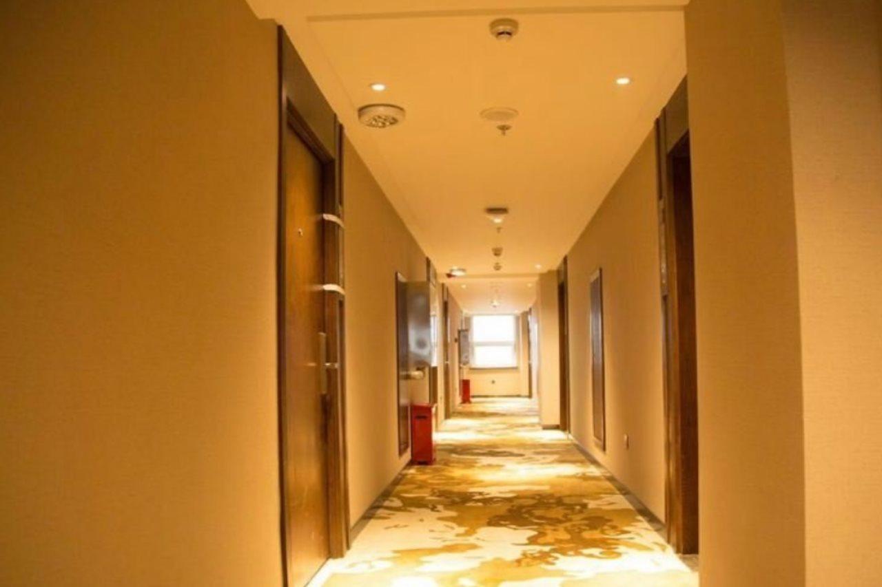 เจมส์ จอยซ์ คอฟฟีเทล สถาบันเทคโนโลยี ฮาร์บิน Hotel ภายนอก รูปภาพ