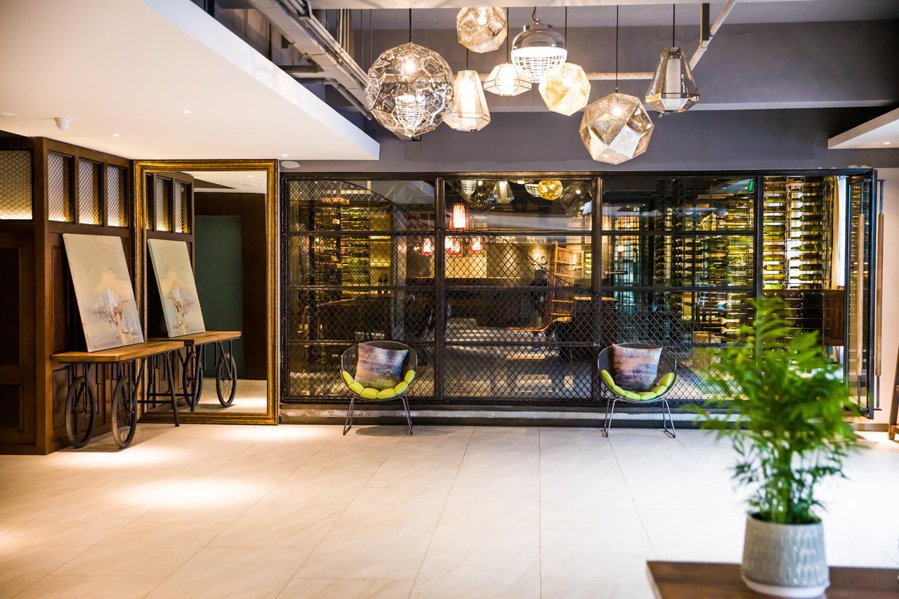 เจมส์ จอยซ์ คอฟฟีเทล สถาบันเทคโนโลยี ฮาร์บิน Hotel ภายนอก รูปภาพ