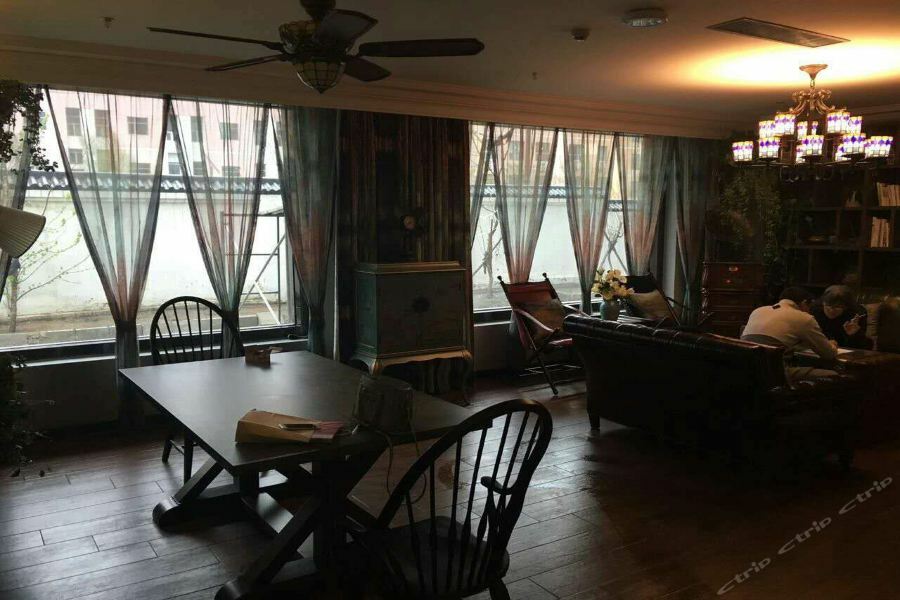 เจมส์ จอยซ์ คอฟฟีเทล สถาบันเทคโนโลยี ฮาร์บิน Hotel ภายนอก รูปภาพ
